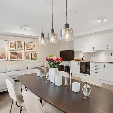Bright And Modern 2-room Apartment, To S, Quiet
