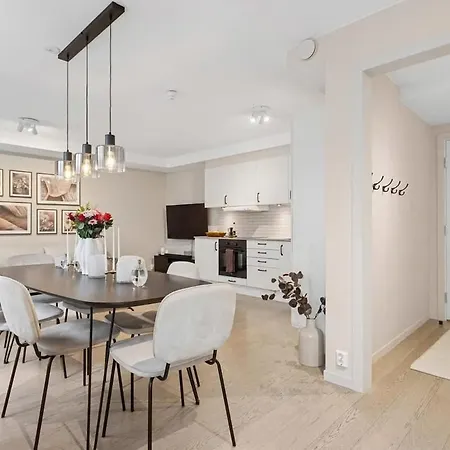 아파트 Bright And Modern 2-room Apartment, To S, Quiet *