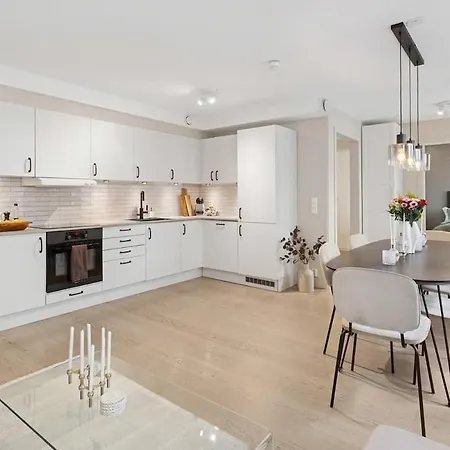 아파트 Bright And Modern 2-room Apartment, To S, Quiet