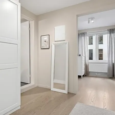 Bright And Modern 2-room Apartment, To S, Quiet 아파트 오슬로