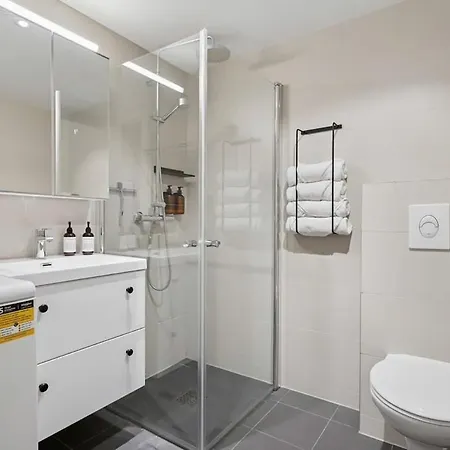 Bright And Modern 2-room Apartment, To S, Quiet *